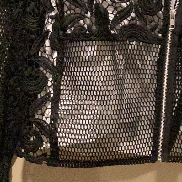 ASOS long sleeve netting/appliqué jacket.  Black size large 14 - Picture 4 of 7